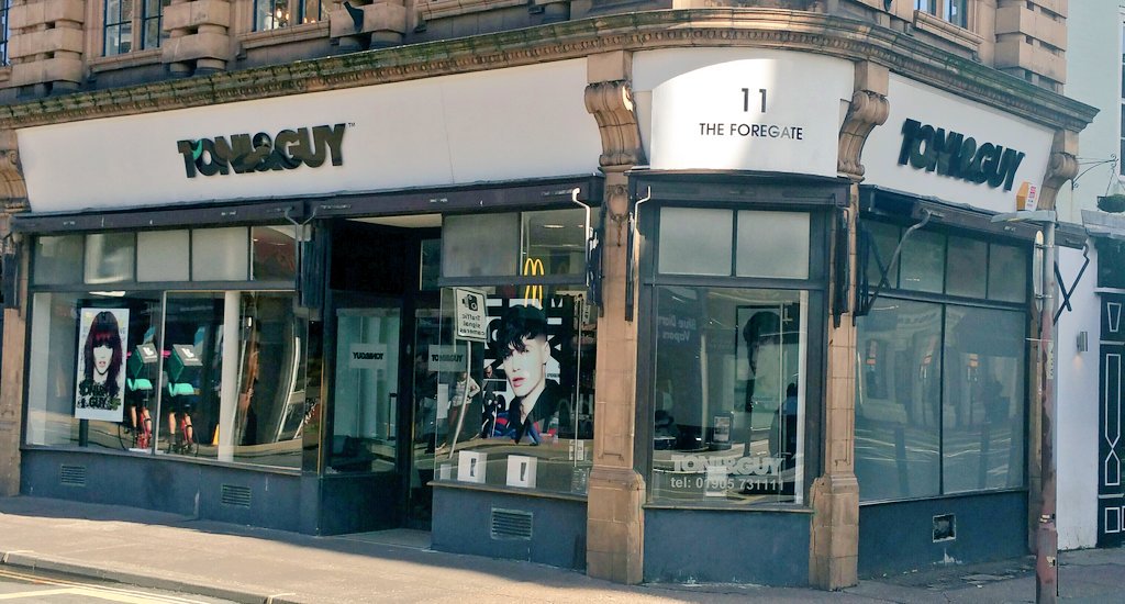 StudentsWorc's tweet photo. STUDENTS head to @toniandguyworld #Worcester where you'll get a FREE TREATMENT with every cut and blow dry this week 😁👌 #WorcestershireHour https://t.co/0YKOkjANLY