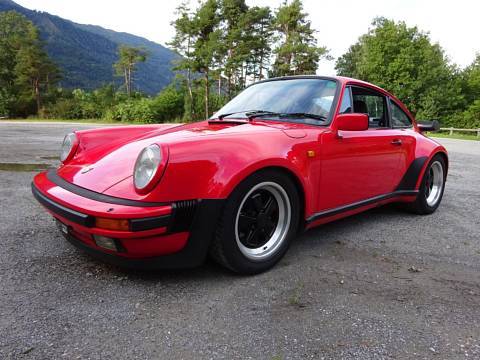 Herando_luxury's tweet photo. Amazing #Porsche #911 in great #red now on #herando.com - https://t.co/LzhMOaLGDw