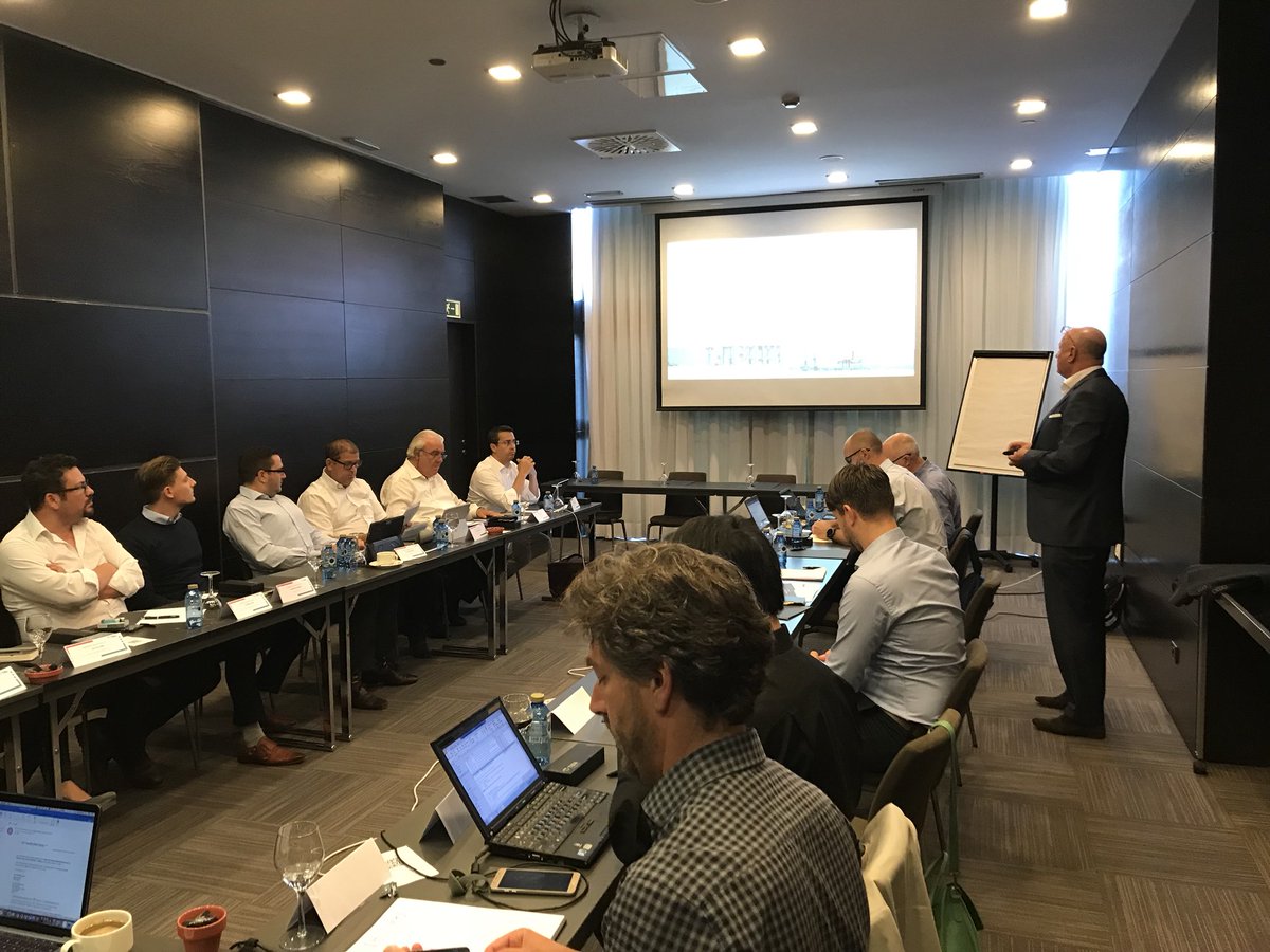 Discussing new ideas during the #eaa #europeasiaalliance meeting in #valencia. Exciting about future plans @JordexShipping <a href="/RuudMaaskant/">Ruud Maaskant</a>