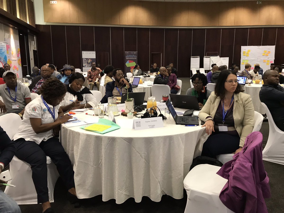 #DWAcademy <a href="/ILOAfrica/">ILO Africa</a> Mthunzi Mdwaba employers' spokes person on the ILO GB address DW academy participants on the FOW <a href="/Tzoro1/">Mthunzi Mdwaba</a> <a href="/Flanders_SA/">Flanders SA</a>