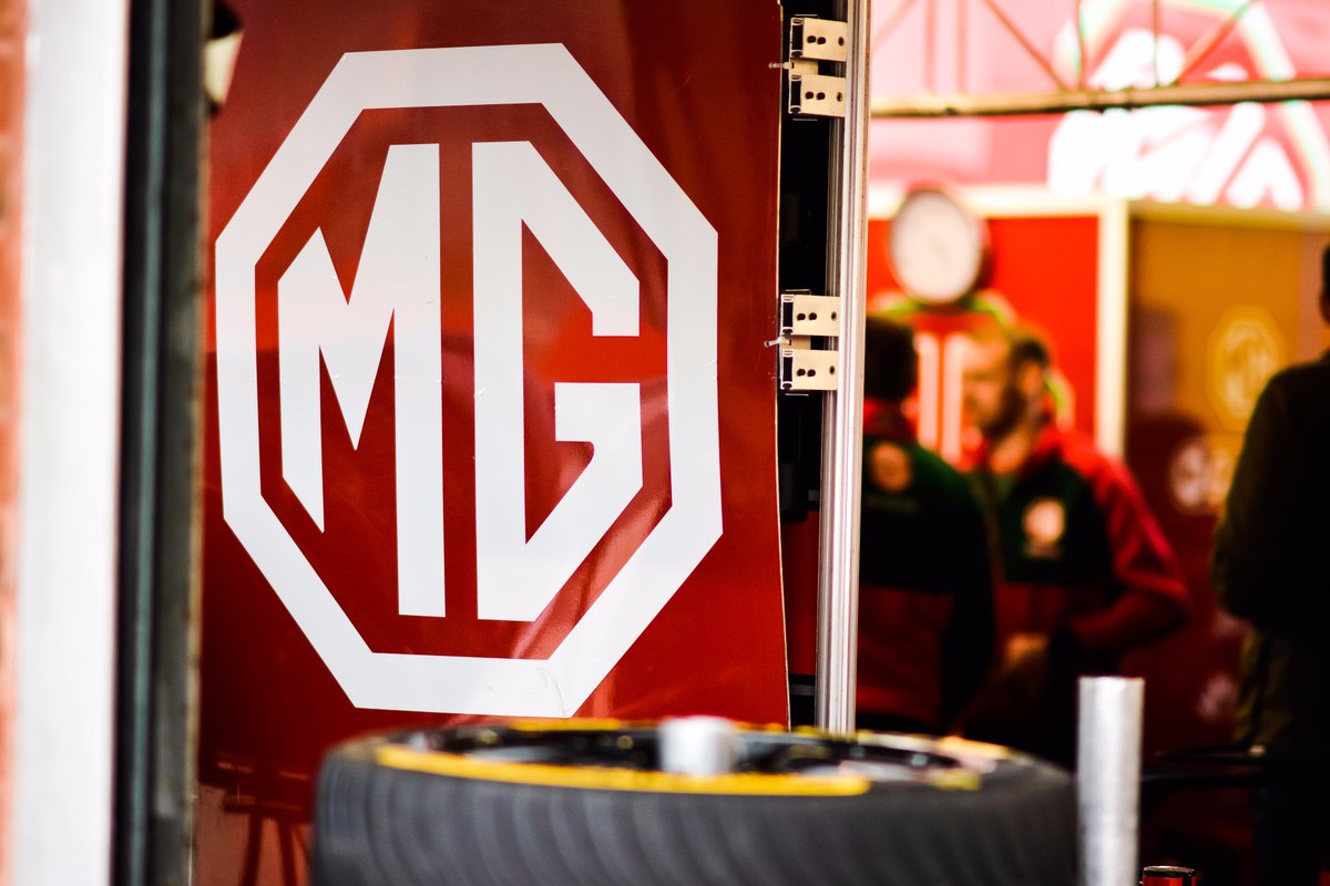 Triple Eight Racing tweet media