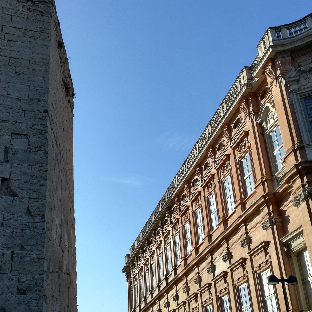 Luoghipg's tweet photo. #LuoghiInvisibili oggi propone le viste guidate ai palazzi dell'Università 😉 alle ore 10:00 - 11:00- 15:00-16:00 info 349 3481967 
#perugia https://t.co/oQWb61zYvm