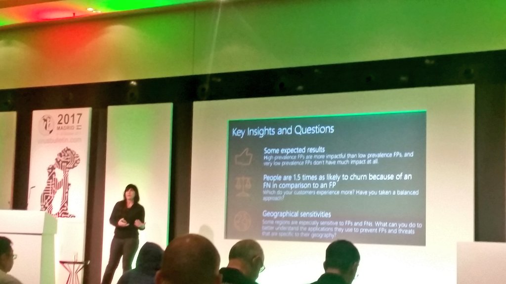 _j3lena_'s tweet image. It was interesting talk from Holly Stewart / Joe Blackbird 
Stuck between a ROC and a hard place  at #VB2017