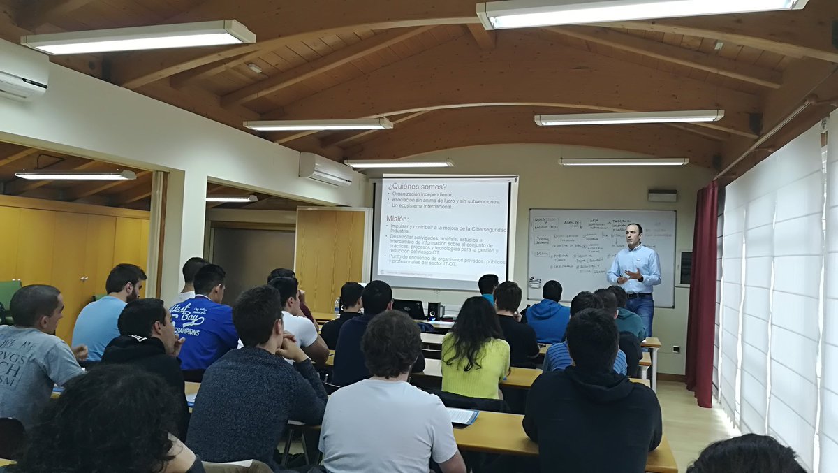 innobide's tweet photo. Aprendiendo sobre #ciberseguridad industrial con Edorta Echave @info_CCI en las jornadas #innovacion @COIIAlava https://t.co/nKhw4H21tw