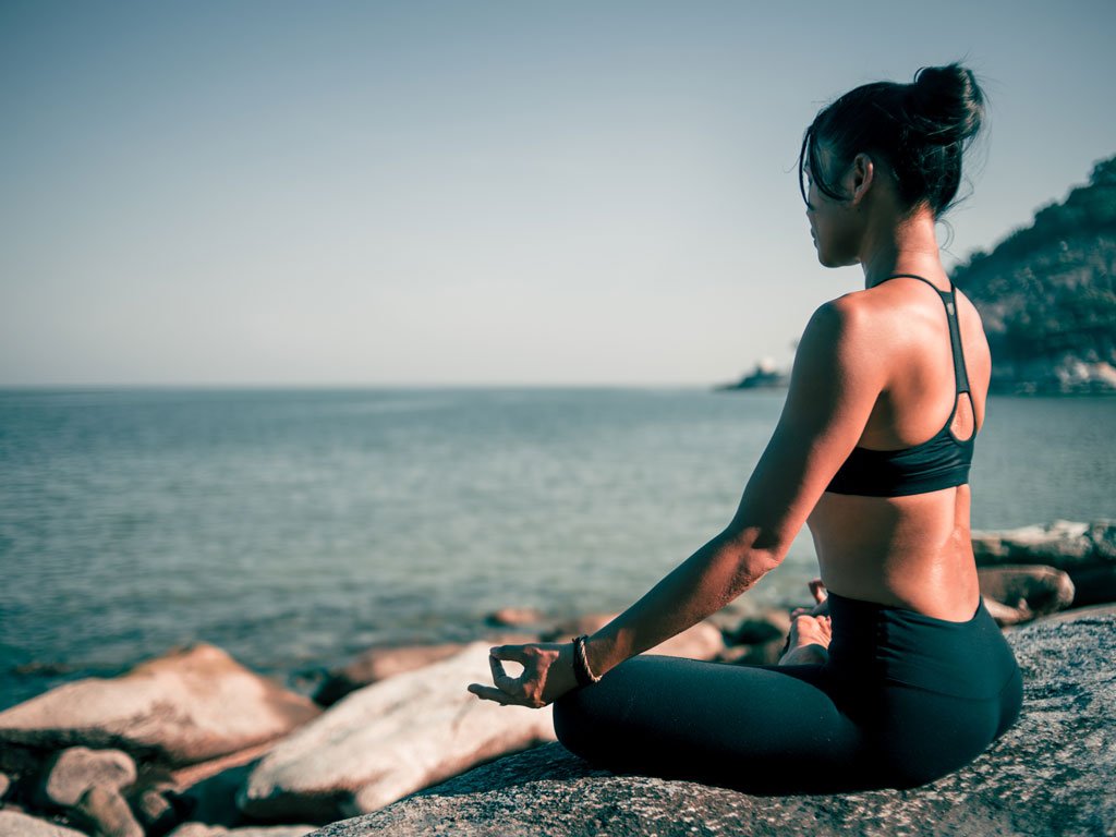 WeHeartLiving's tweet photo. Looking to up your #yoga game? Check out the new yoga concepts we're loving! https://t.co/yh8AqEVxSA https://t.co/cxbCFvKAgN