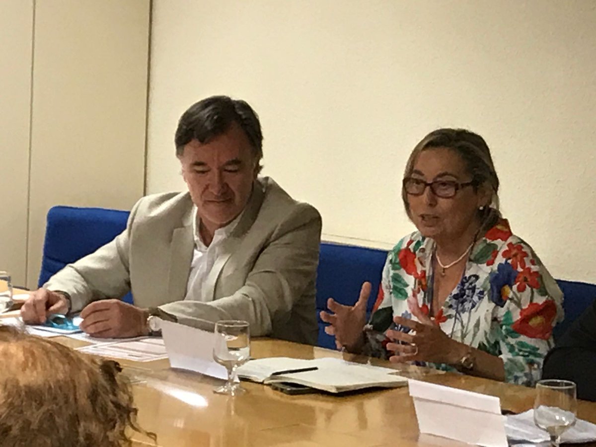 Fundae_es's tweet photo. La utilidad de los #certificadosProfesionalidad es cubrir las necesidades formativas pertinentes, que es para lo que fueron diseñados #ANCCP https://t.co/NtrOLWVZZj