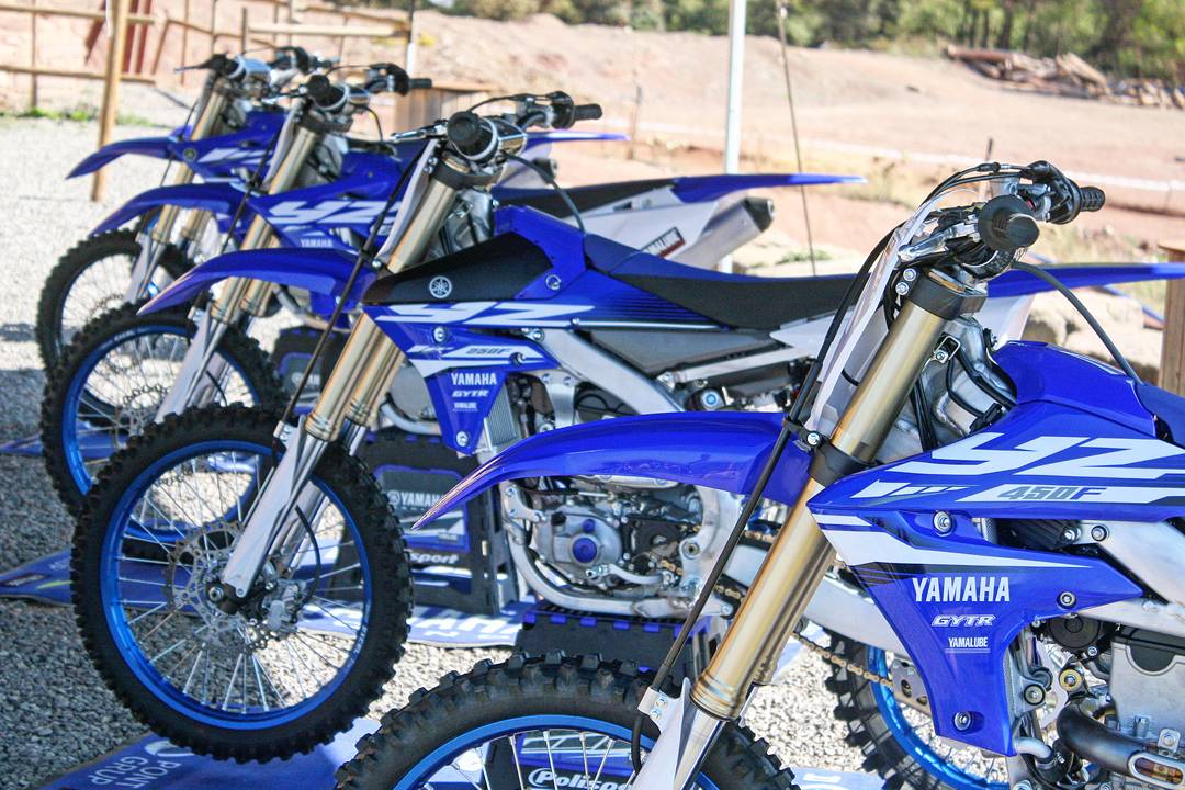 El #ausioracingteam presente en la introducción de la gama @yamahamotoreu 2018 de MX a los concesionarios nacionales👌😉