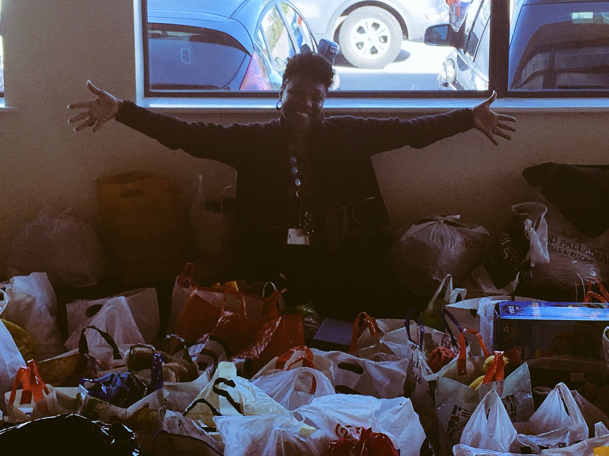 BarhamPrimary's tweet photo. #ThankYou🙏🏿 for all your donations. #SewaWeek2017 #RandomActOfKindness for #StLukesHospice #CharityWork #BeingKind #BecauseWeCan #GoBarham https://t.co/KZdoiy2Jhk