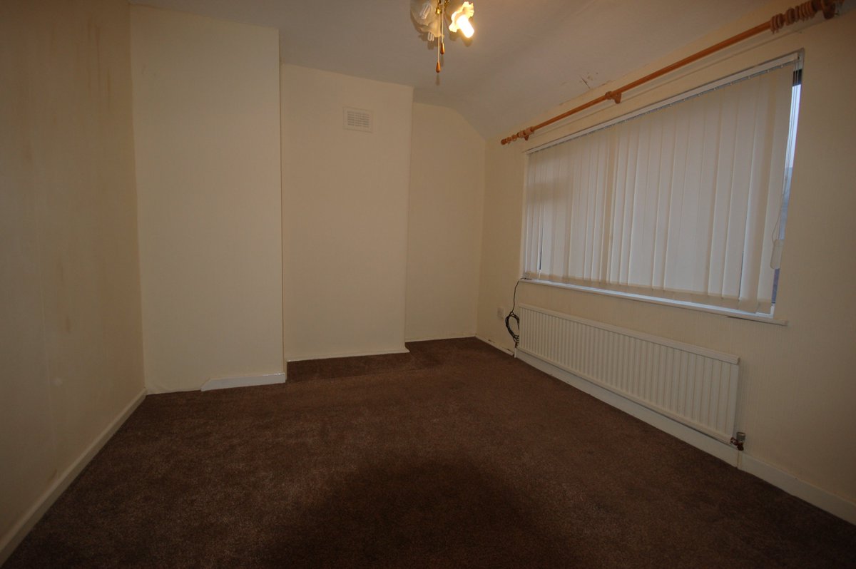 KeystoneBury's tweet image. Healey Avenue, Heywood, Rochdale 2 beds - Semi-Detached - £109,950 - For Sale