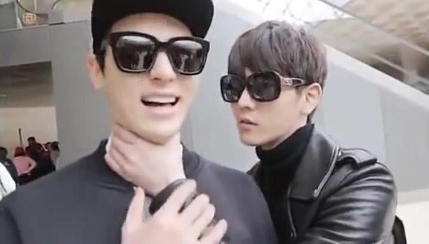 XoLsafie's tweet photo. สภาพ #MINHYUN คนหลายเรือหลังจากกลับไป #NUEST 
 แจฮวาน ซอนโฮ ฮยอนบิน มันเป็นใครวะมิน!!!
#มินเร็น #MINREN https://t.co/2pk608HMOt