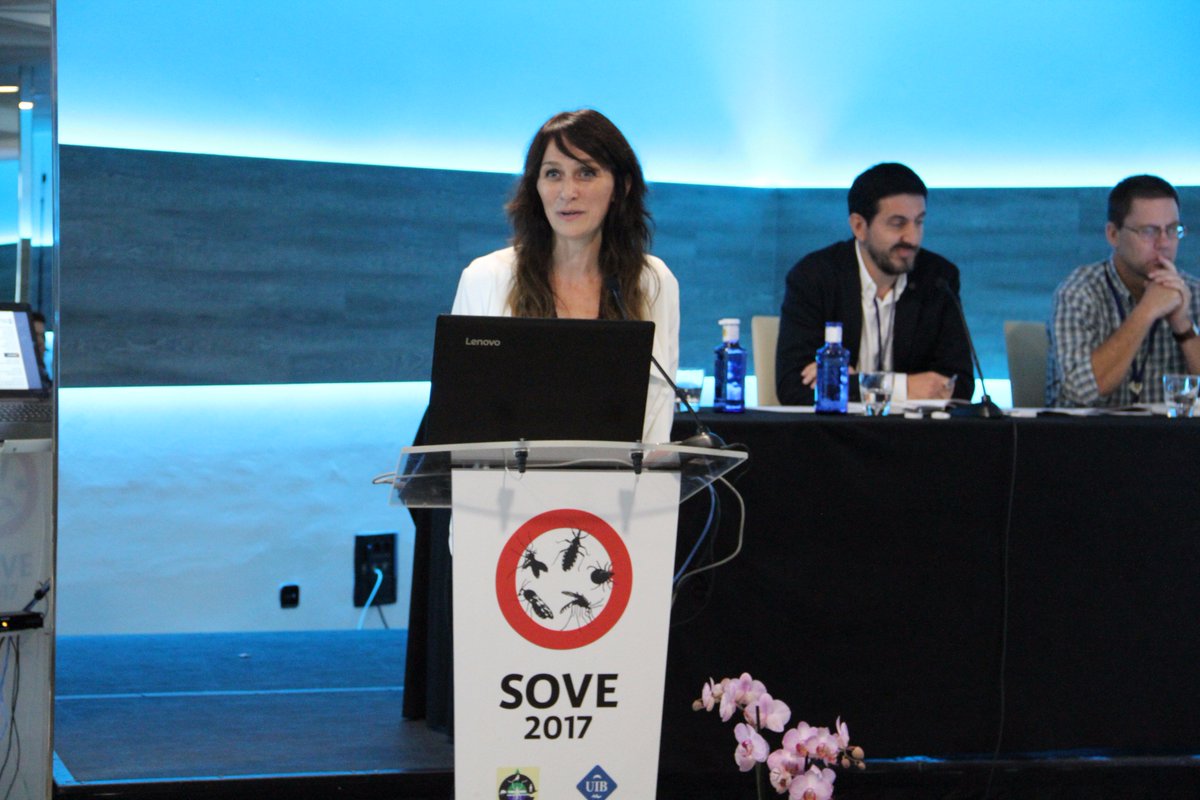 sove2017's tweet photo. @VeronesiEva of talks about #vector capacity of pre-alpine #Culicoides &amp; #Bluetongue #virus at #sove2017 #vectorbornedisease #vectorcontrol https://t.co/cQ03Dl9iy9