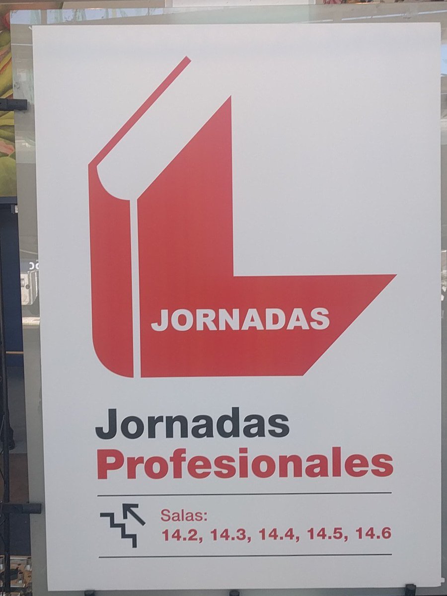 Diegodidus5's tweet photo. Muy interesante y muy productivo el encuentro con editoriales en el #LIBER2017 @dev_es https://t.co/Dwxp15HOPi