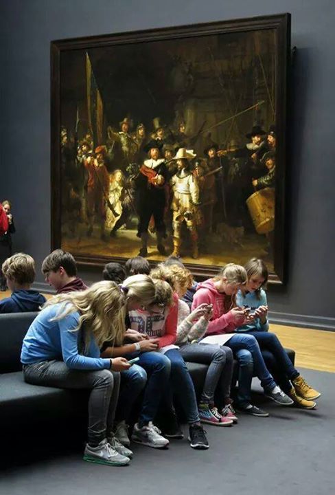 Deepdivaz's tweet image. This is such a waste.  So much beauty in this museum and it can't compare to someone's iPhone!