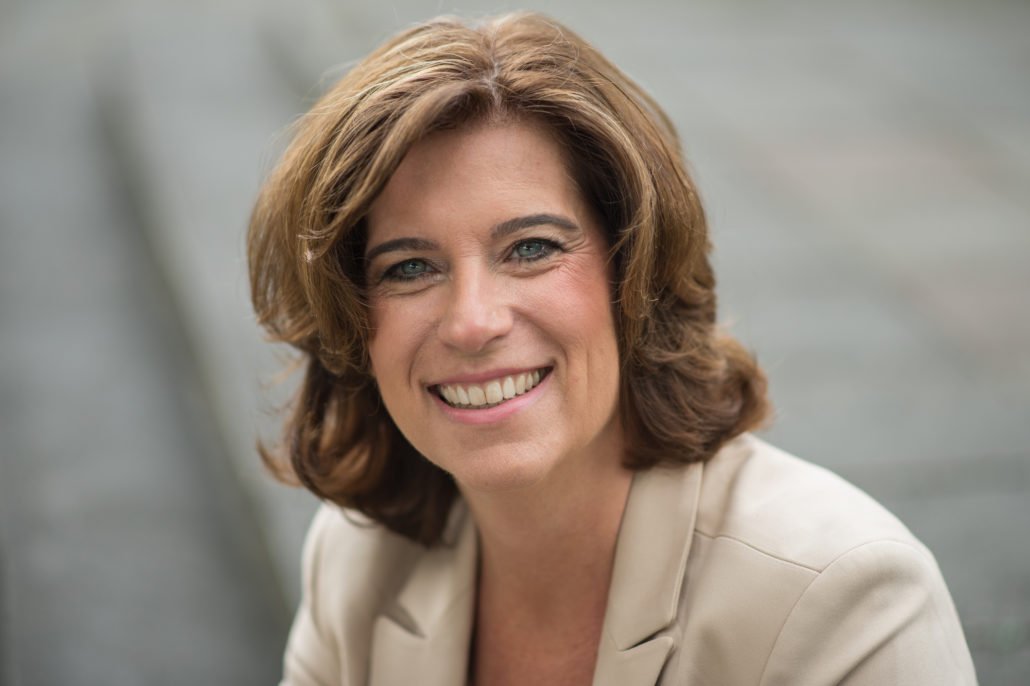 Leden van <a href="/gemeentebelang/">Gemeentebelang</a> kiezen Ariane Zwarts opnieuw als lijsttrekker #gilzerijen #verkiezingen #iloverijen
gemeentebelang.org/blog/lijsttrek…