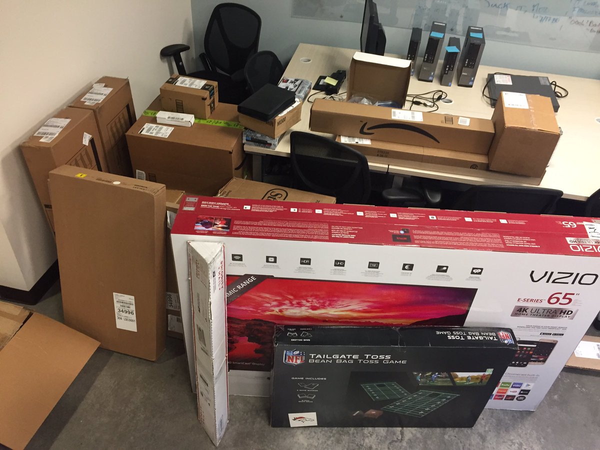 reddoor's tweet photo. Can you spot the cornhole? Our Denver office is getting spoiled on a Friday with all the toys a marketer could dream of. #RDIculture #TGIF https://t.co/kmfyzha8j4