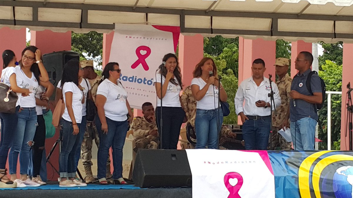 ATLinnovacion's tweet photo. Las @Cacicas, el @COL_EJERCITO y el #GrupoEsperanza presente en la #radioton de la @LigaCancerCesar #ModoRadioton #PlazoletaDeLaGobernacion https://t.co/kZ2FqWmX00