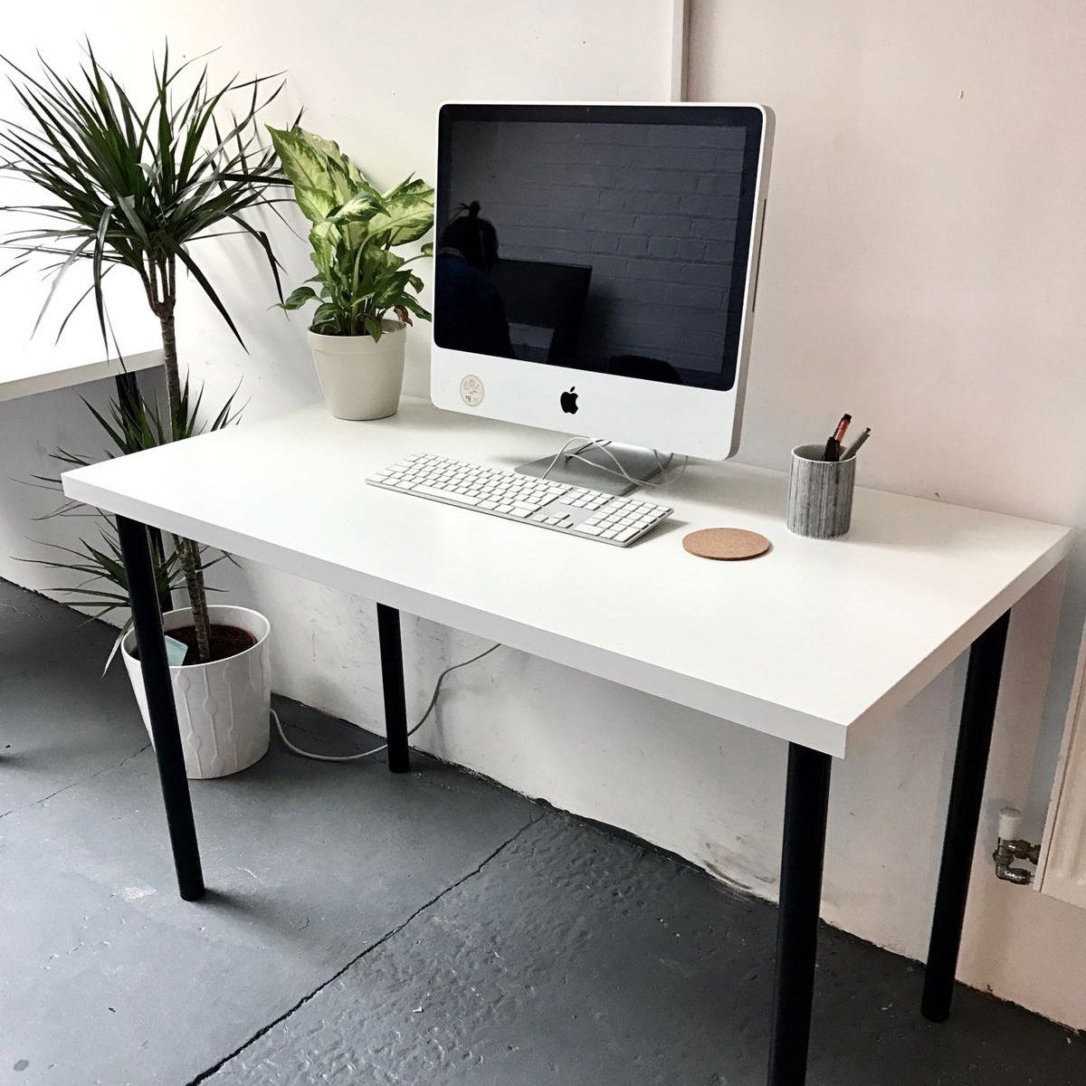 iamciara's tweet photo. We’ve got a desk space going in our lovely Dalston based studio. Come join the fun! https://t.co/BxdhT4kPIS https://t.co/ZlnjoNtVPS