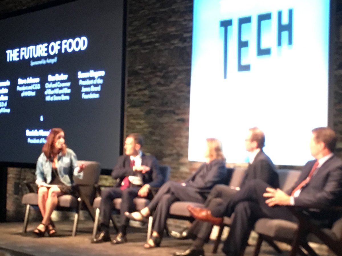 DaniNierenberg's tweet photo. “The future won’t be celebrity chefs but instead celebrity farmers.” -@DanBarber w/ me live in NYC at @newyorkerlive #TNYtechfest https://t.co/1pFLV7Jqre