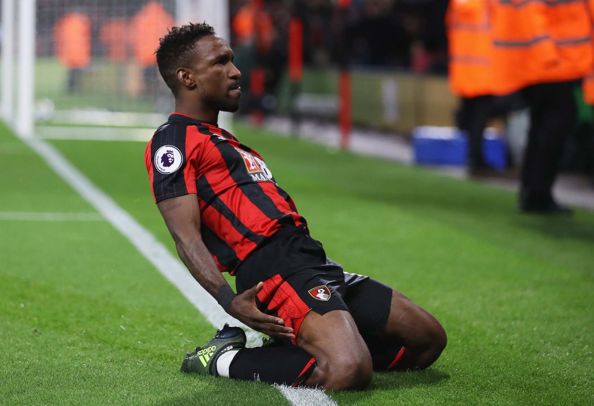 Happy 35th birthday, Jermain Defoe.

475 games 159 goals  A Premier League great. 