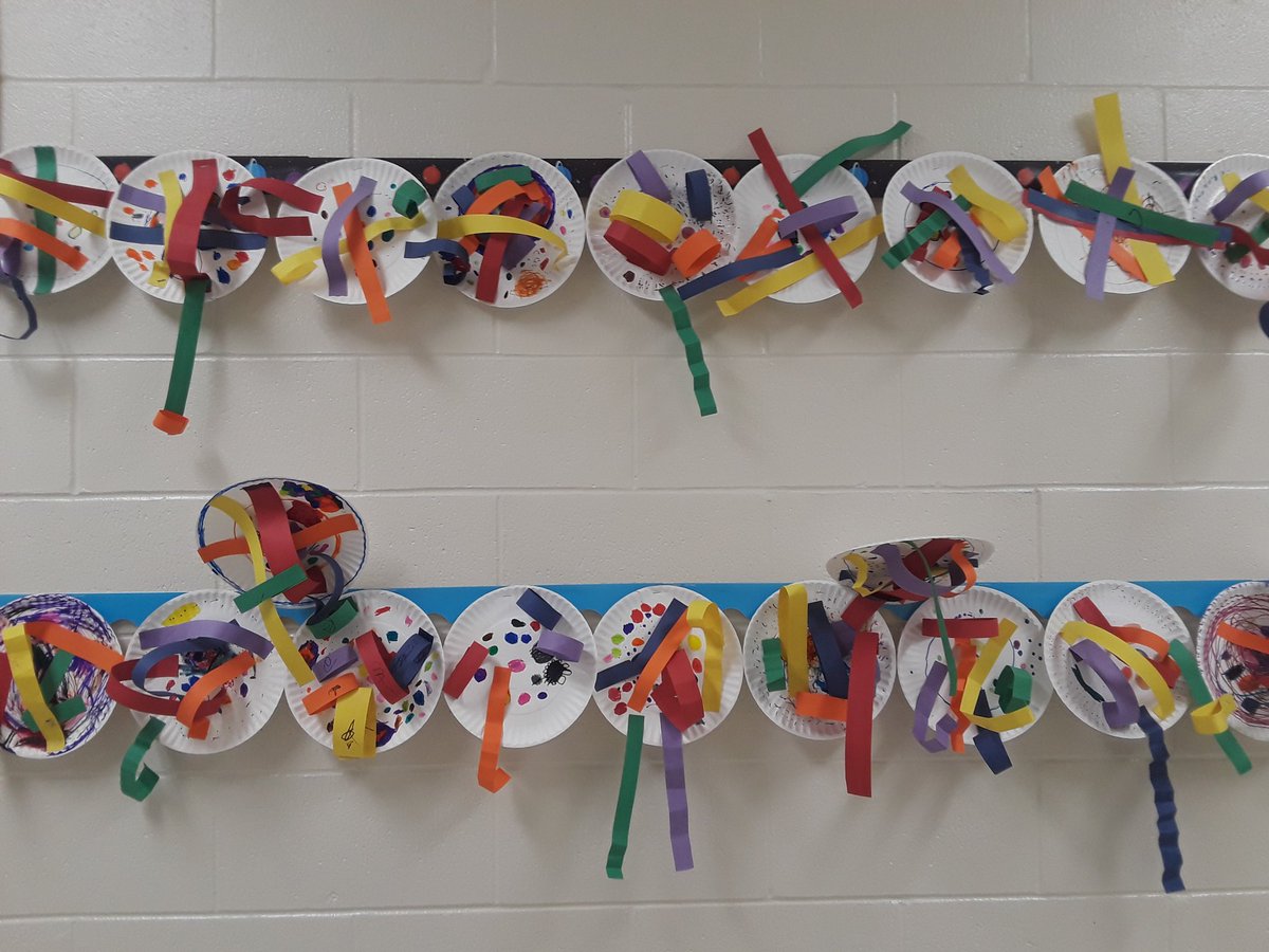 mrs_weiskopf's tweet photo. #dotday2017 displayed outside the K-4th Art room! Another fun time celebrating @peterhreynolds story The Dot! @BigHollowPri @Bighollowelem https://t.co/veeSdzDwmr