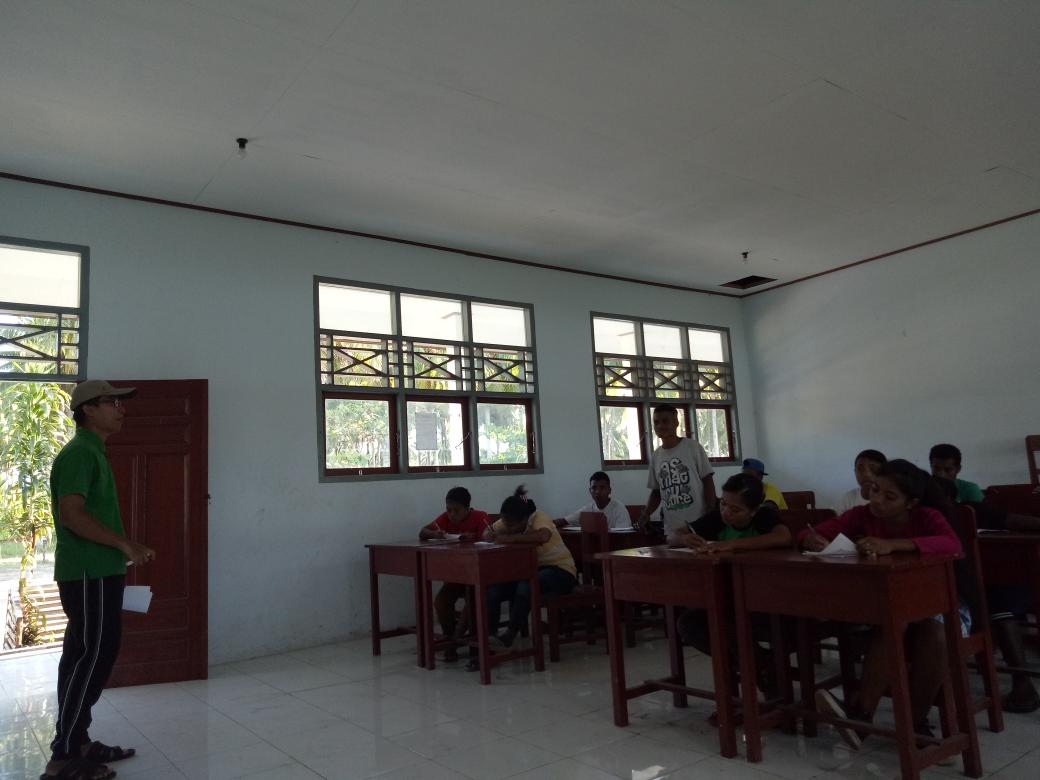 Pembinaan PMR di SMAN 13 Raja Ampat..SIAMO..  :)