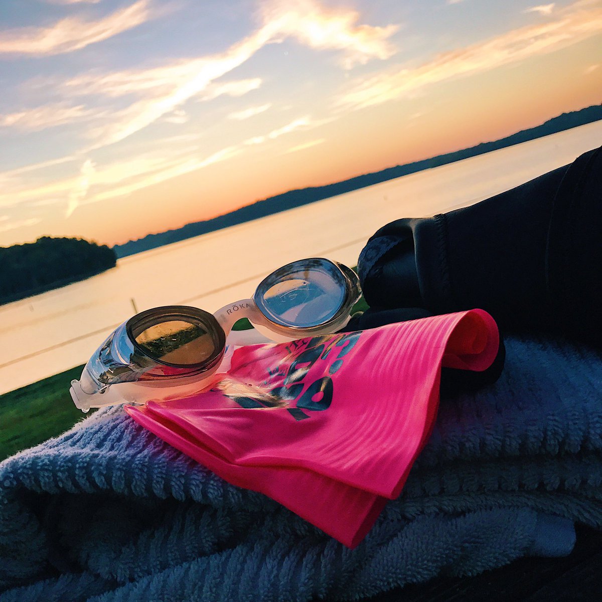 3rd and last big swim before next week's race! 4400yds in... gorgeous sunrise! #imlouisville #ows #triathlete #ironmantraining