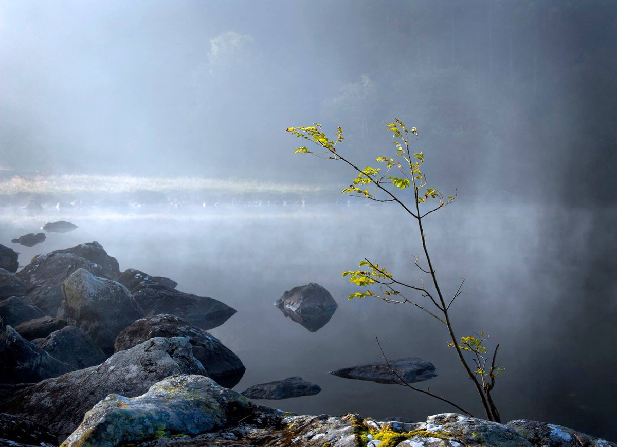 Llyn Mymbyr yn deffro