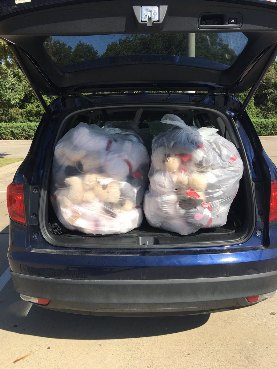 prosperpetsmart's tweet photo. 1st delivery of 100, goal of 1000, #chanceluckyandhope heading to meet the children of @TSRHC Texas Scottish Rite Hospital! @PetSmartAE https://t.co/Agn8S5GQNz