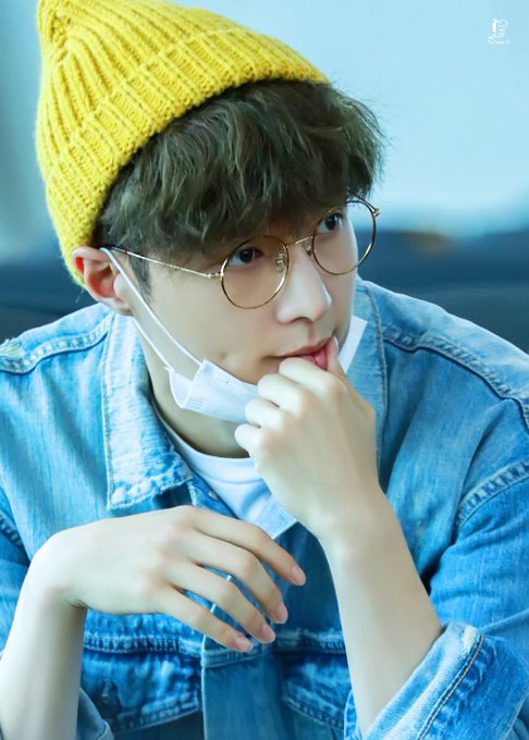 SaraMiramar1's tweet photo. Choose your fighter 💕🔥💖💞✨🌌💝👑
#HAPPYLAYDAY #EXO_LAY 🎶💞💕👑🔥😘
#EXO @weareoneEXO 💗🎶👑👑💝💕💓💞✨
#XingforL 🎶🌌💝💕🔥👑💓💞 https://t.co/gHmiaN7IZB