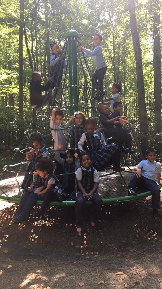 DNA_ATLSCI's tweet photo. On 9/27 the 1st grade class went on a field trip to the #DunwoodyNatureCenter. Thanks for having us ! #conservation #wildlifeeducation https://t.co/RW1xsWbfQL