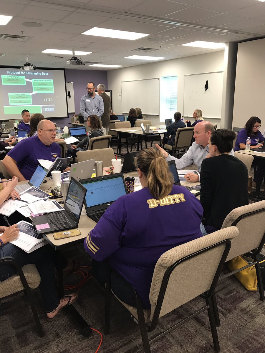 janellepersall's tweet photo. Data determines direction. #3dgrowth #evenonfriday #focuseddiscussion @E3Alliance @MarbleFallsISD https://t.co/vr3pJFal1Q