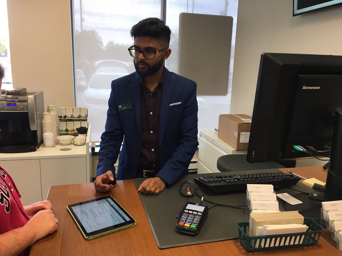 #DigitalAdviceIsConstant at 545! We will help you find convenient banking solutions. #ImDigitalReady <a href="/GerardDinneen/">Gerard Dinneen</a> <a href="/MarianNishan/">Marian Nishan</a>