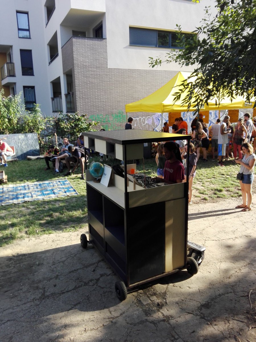 pikip_solar's tweet photo. #odfestival bien être & zen !! Powered by #pikip🌱☀ #solarspeakers #solarenergy #EnergiesRenouvelables #transitionenergetique https://t.co/qYXiWhERMd
