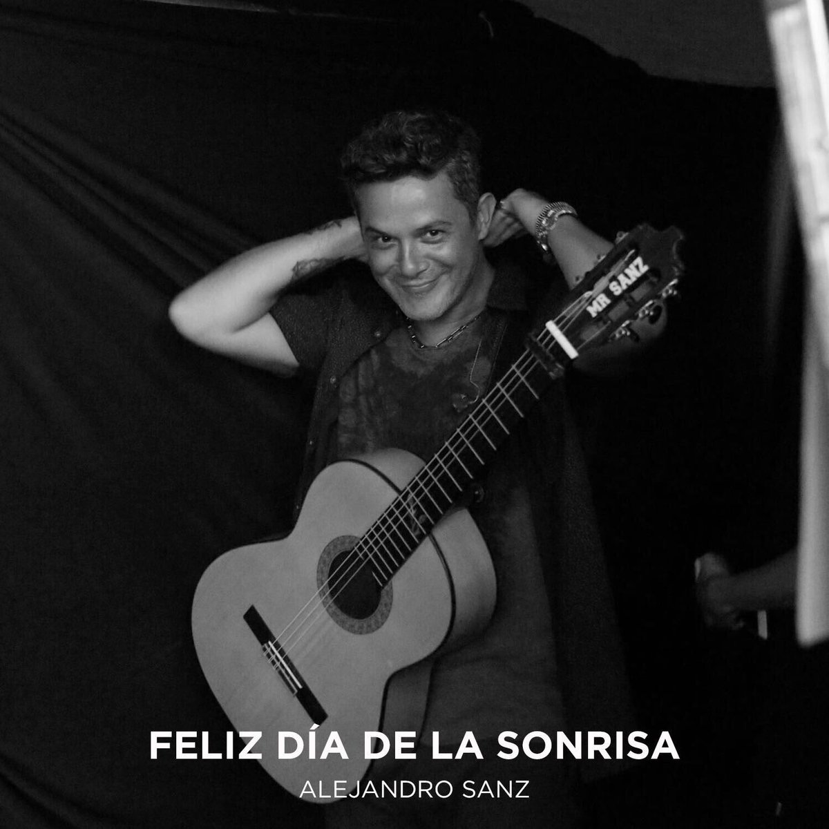 Quédense con quien les haga sonreír... Feliz #DiaMundialdelaSonrisa