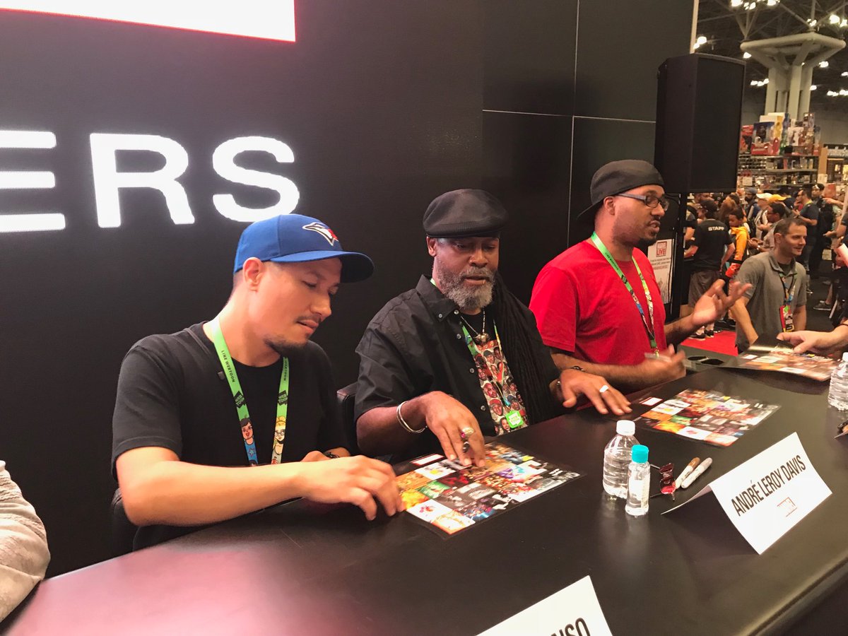 axelalonsomarv's tweet photo. Marvel: The Hip-Hop Covers signing, Section 4: @M7781 @ALDreDay @nelsonblake2 

#NYCC https://t.co/S4SCqZo9sV