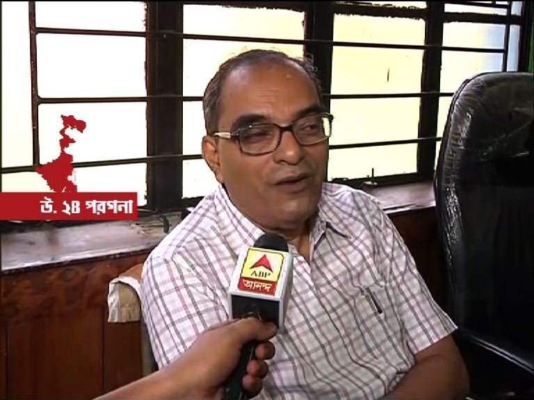 abpanandatv's tweet photo. #Habra #UnknownFever #Death হাবড়ায় অজানা জ্বরে মৃত্যু ৪ জনের https://t.co/8dMbQoncT3 https://t.co/IAIZq89Fi6