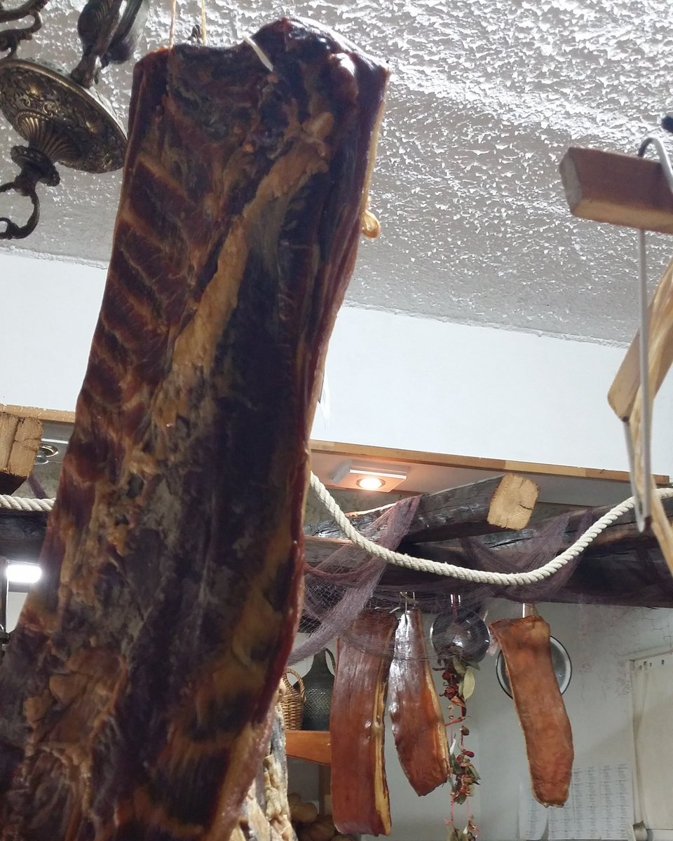 DilettanteDiana's tweet photo. Lucky to stumble into this artisinal food shop #pučišća #pucisca #brac #bracisland #croatia #croatiafulloflife #adriaticcoast #adriaticsea https://t.co/MredLctibT