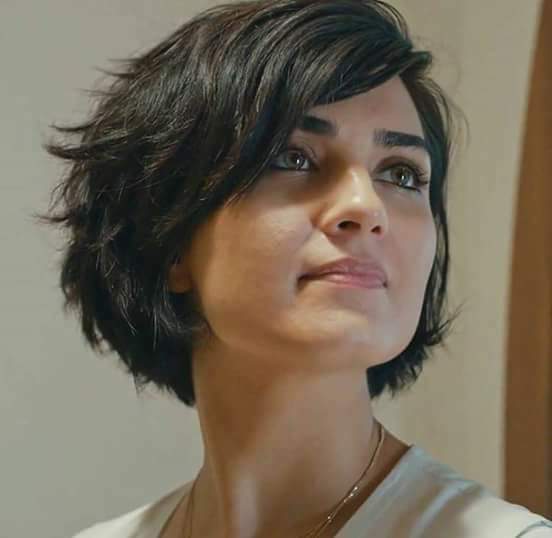 حبينآكُم ..
ومآ ندري تآلي الشوگ
 عكآزهہ 
ومن عدكُم عرفنه الدمع مو بآلكيف
 تره اليشتآگ يتوآزهہ"