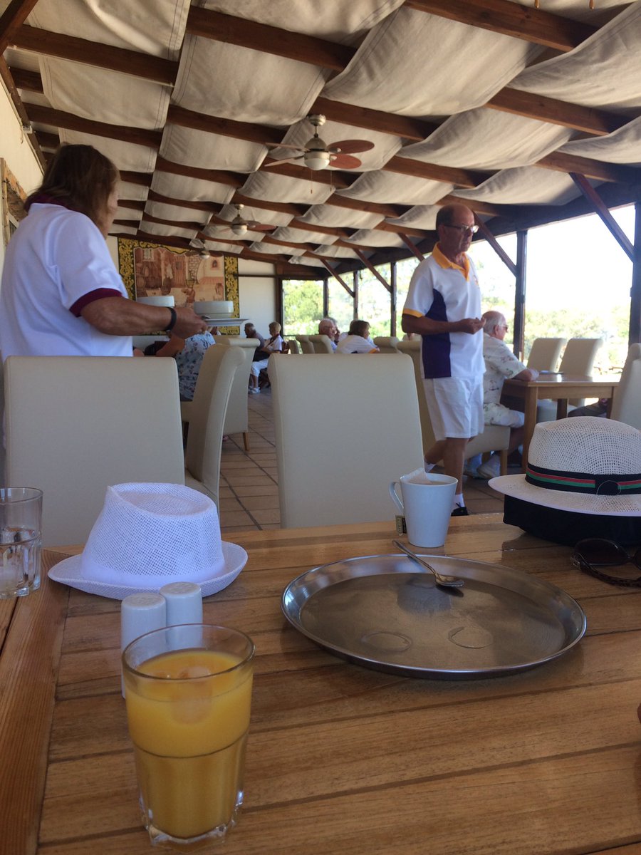 758SgtGibbon's tweet photo. #bowls today at #ValverdeBC #Portugal close game but we lost. Perfect weather though and magnificent club house. https://t.co/Fh5qEArFNw