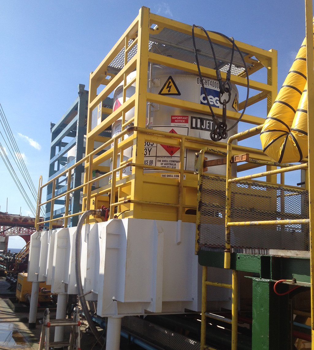 OEG_EnergyGroup's tweet photo. Looking for transportable Jet A-1 Fuel Tanks on an ad hoc or long term rental basis? Call OEG for rates &amp; availability. #CAP437 #DNV271 https://t.co/zcpof24wq7