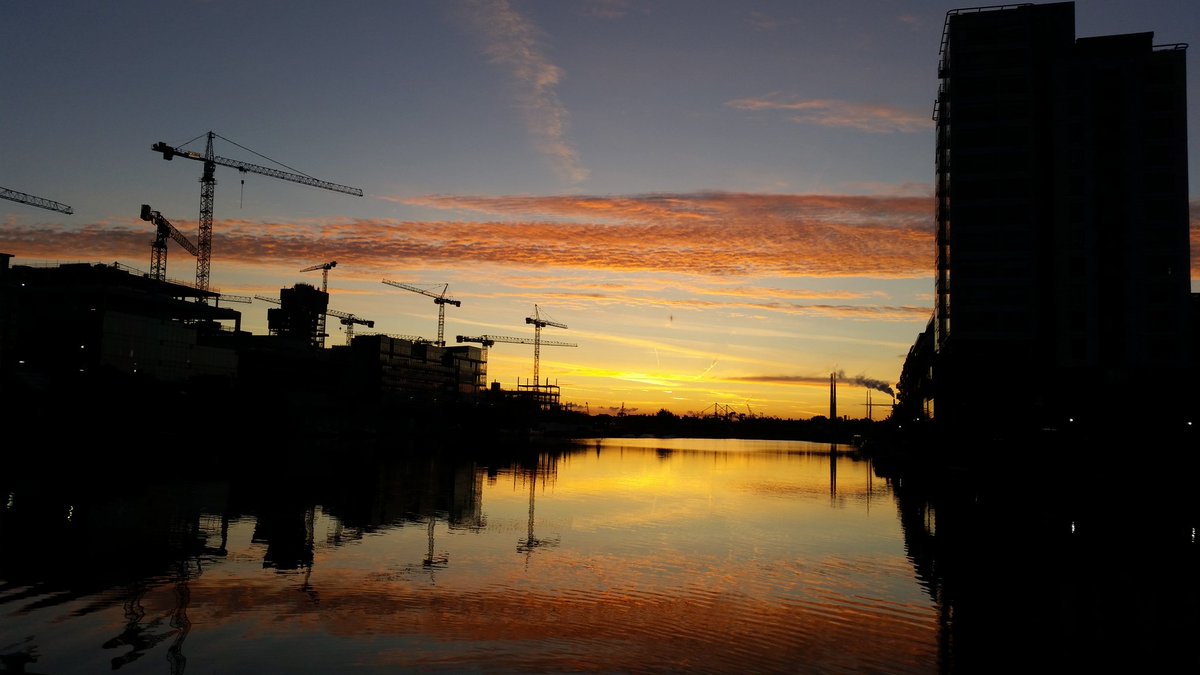 piocaire's tweet photo. @PhotosOfDublin https://t.co/ZbBDijIZ3K