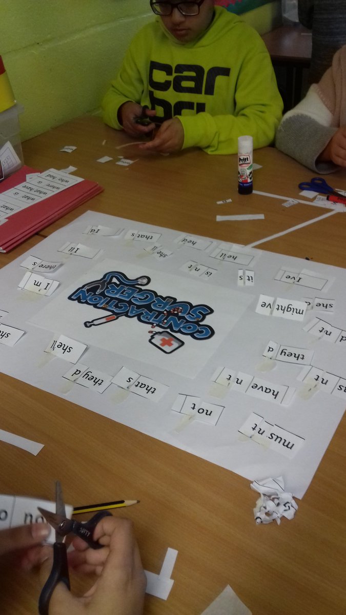 BCPS_6H's tweet photo. #Grammarwithgreeny this morning was all about the ommissive apostrophe @BCPSDeputy https://t.co/YqyNrv465L