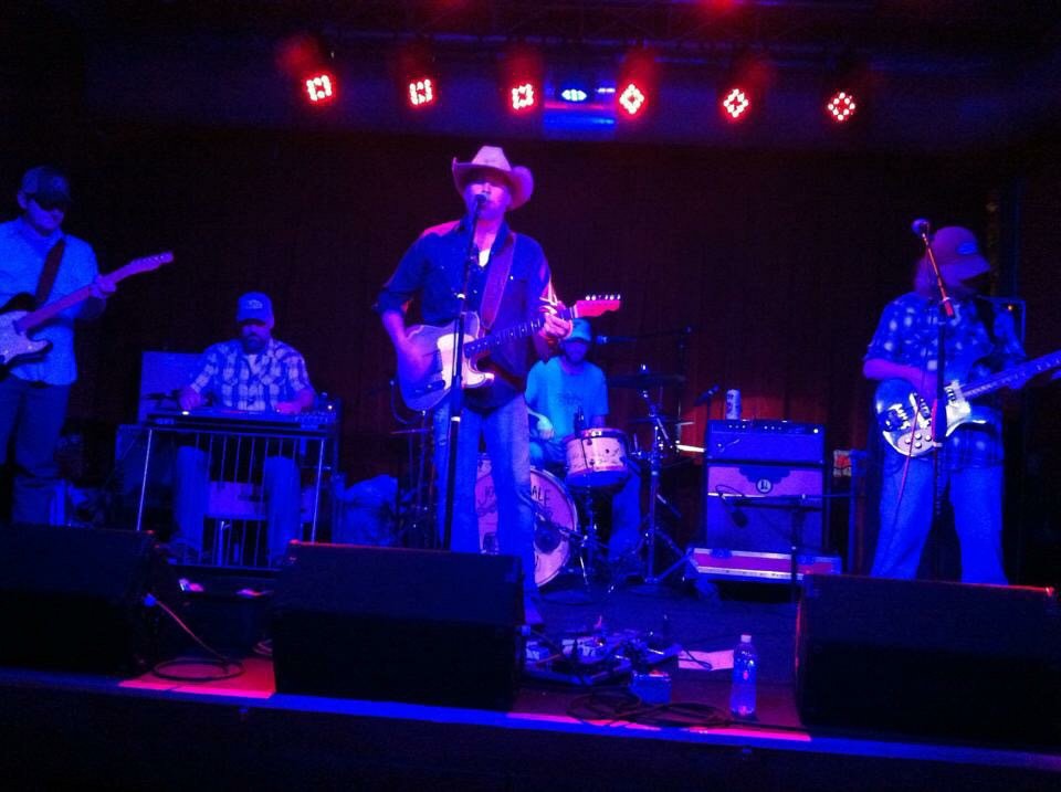 JohnDHale's tweet photo. Tonight – JDHB @ Southbound Bar &amp; Grill – Springfield, MO https://t.co/NFazEfvHVP https://t.co/QFfYBnqdS4