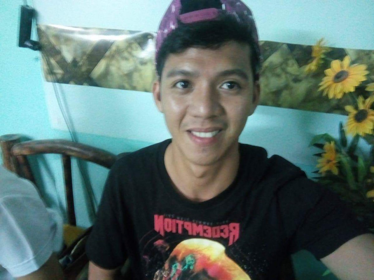 JoebelFlorida's tweet image. #OilyFace #Stress #Puyat #Barot #Smile #Happy #WorldSmileDay 
#Redemption