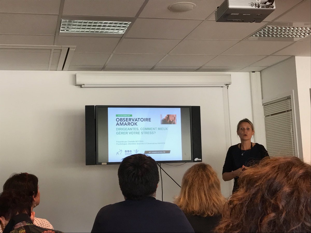 LucieVollerin's tweet photo. #congresfce2017 comment gérer son stress @FCEFrance @perretem https://t.co/jmoUQczFJO