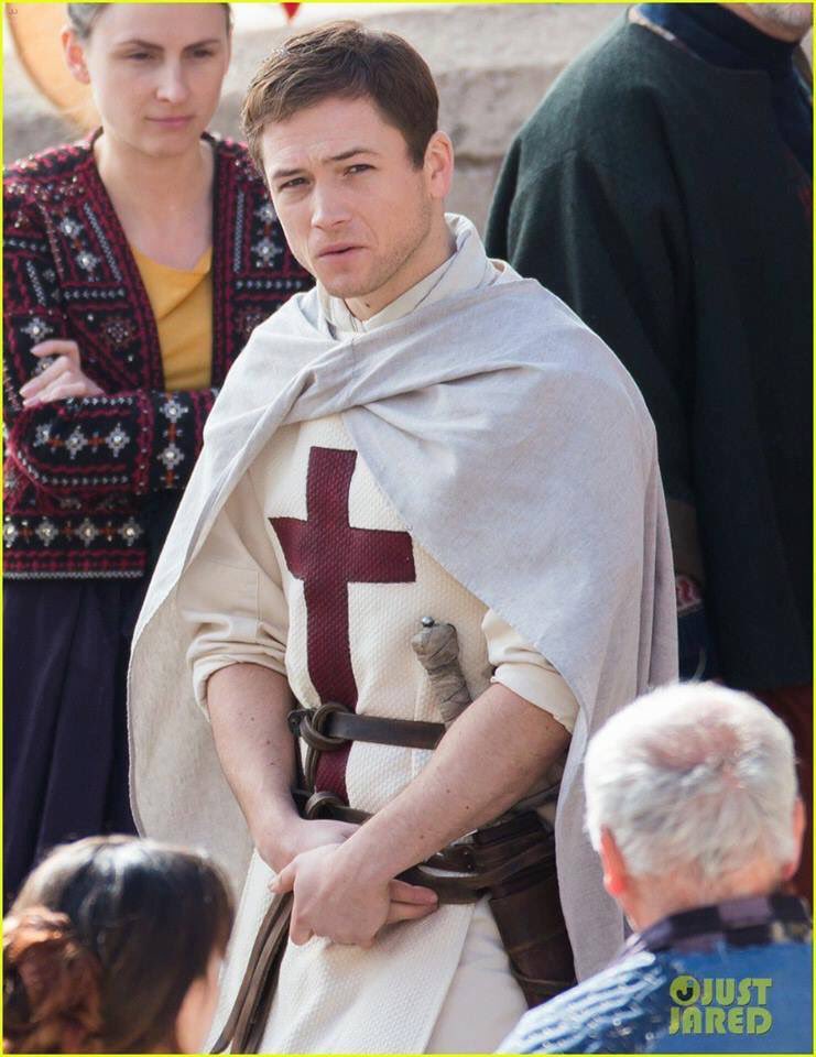taronegertonphp's tweet photo. BTS #RobinHoodTheOrigins π #taronegertonph #taronegerton #kingsmanΒ #taronatics #taronized #tarontulas https://t.co/zB9BWasyeJ