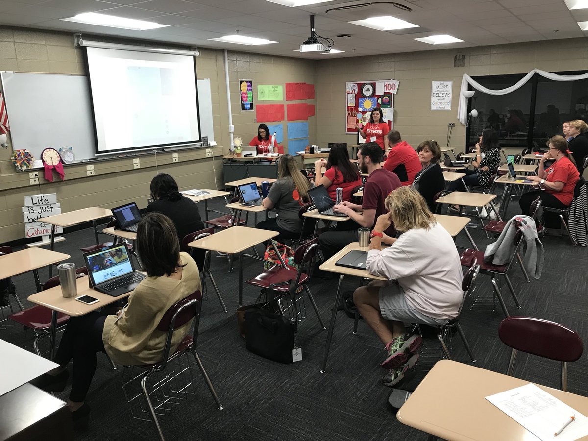 coachnicksun's tweet photo. #DPS3D3 depth of knowledge with Heather Lawson https://t.co/r5cIGCO9uH