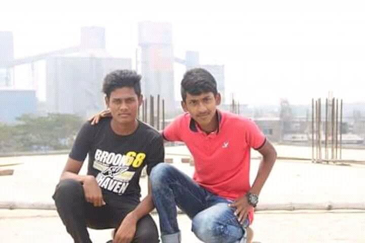 TonmoyH60549600's tweet photo. miss my School Life Friend #Mostakim https://t.co/IpByhFx8If
