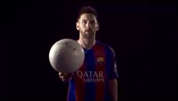 fundacionmessi's tweet photo. Messi y Piqué te invitan a formar parte de la mayor iniciativa mundial de ayuda a los refugiados.
https://t.co/p2Yw0jATZd
#SignAndPass ✍+⚽ https://t.co/NbZJpKmBzO