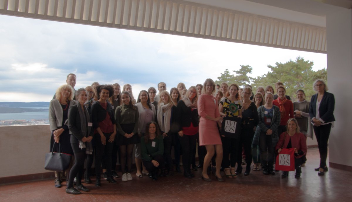 Sissaschool's tweet photo. Women in olfactory science - #WIOS2017 people
#SISSA #events https://t.co/TO4aRkewBr